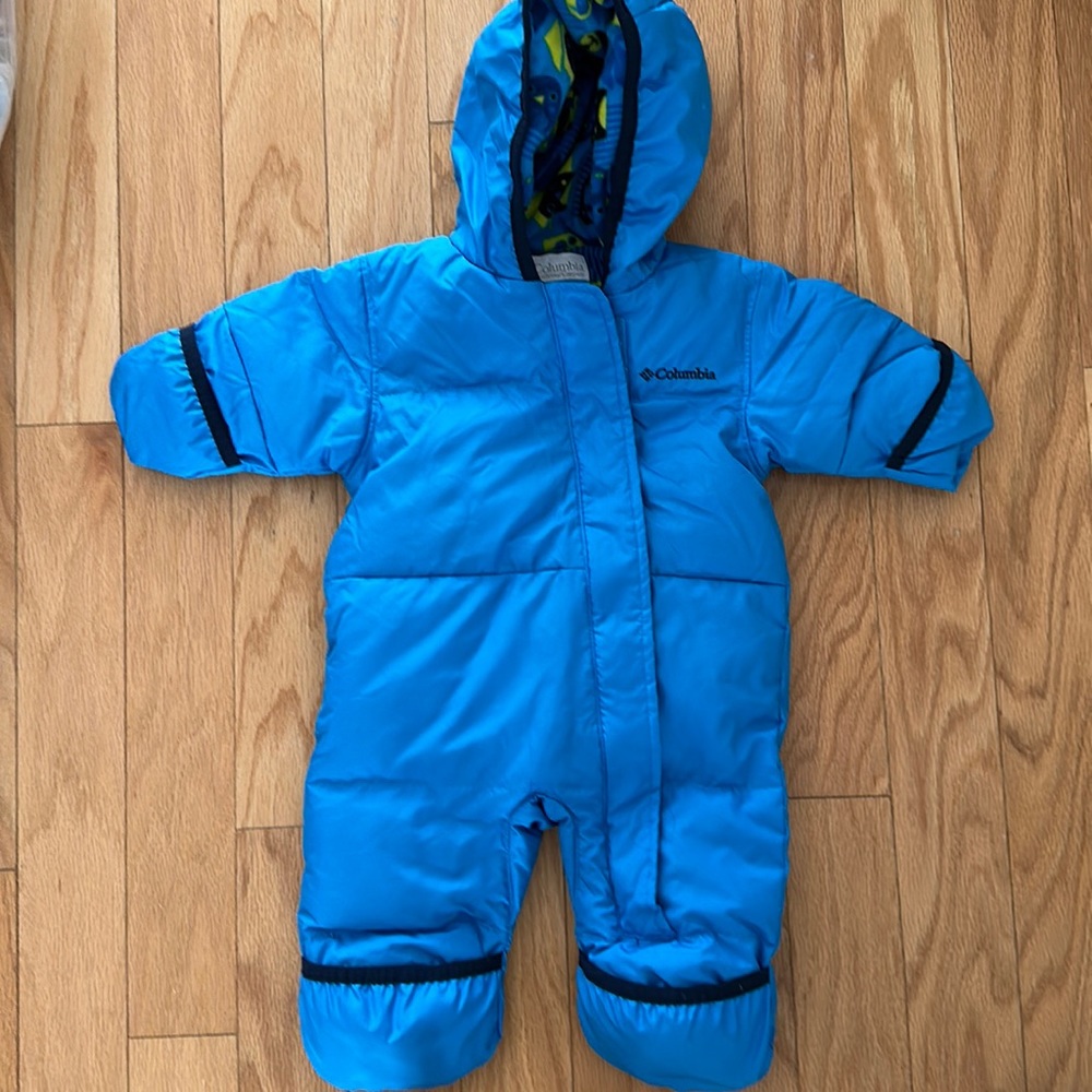 Columbia Baby Snowsuit, blue, size 3-6 months, runs on the bigger side.